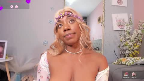 Snapshot of nini_martinii chatting on January 19, 2025, 9:02 pm NINI  online show from January 19, 2025, 9:02 pm