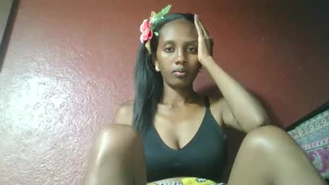 ninie246746 online show from January 12, 2025, 7:10 pm