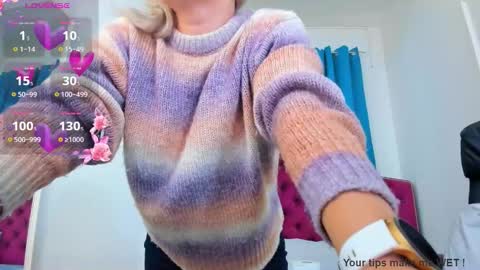 nina dee online show from December 15, 2025, 3:55 am