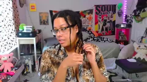 kiwi online show from October 1, 2025, 1:50 pm