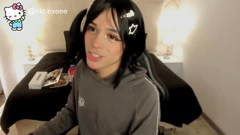 Snapshot of nioki_ chatting on February 25, 2026, 4:44 am nioki_ online show from February 25, 2026, 4:44 am