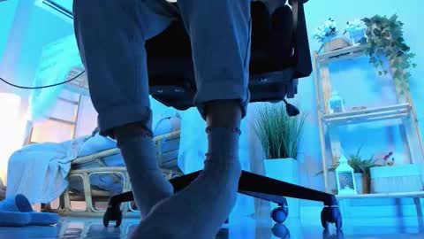 Nita online show from October 1, 2025, 6:36 pm