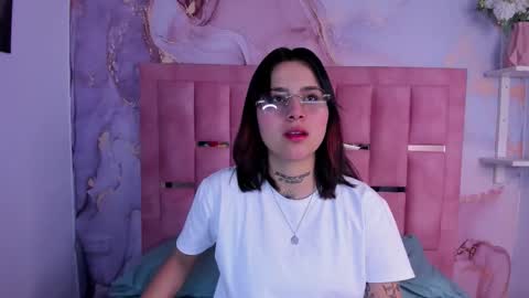 Snapshot of nixielee__ chatting on September 19, 2025, 3:19 am Nixie online show from September 19, 2025, 3:19 am