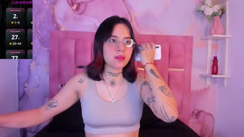 Snapshot of nixielee__ chatting on September 25, 2025, 2:48 am Nixie online show from September 25, 2025, 2:48 am