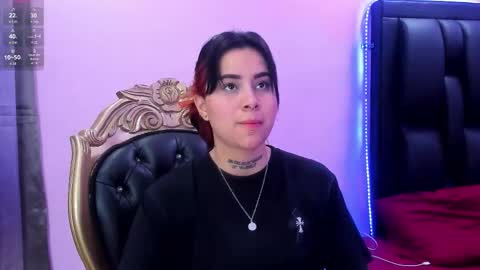 Snapshot of nixielee__ chatting on October 20, 2025, 12:05 pm Nixie online show from October 20, 2025, 12:05 pm