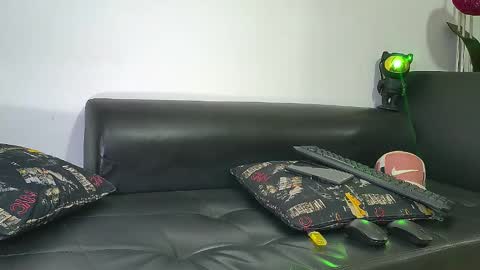Snapshot of nixon347932 chatting on December 20, 2024, 7:33 am Nicolas Muscle online show from December 20, 2024, 7:33 am