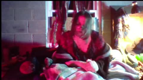 nixylix online show from January 4, 2025, 5:05 am