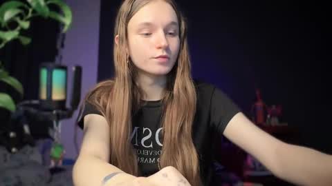 Tears Lora online show from February 27, 2025, 8:20 pm