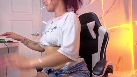 Noa  online show from November 12, 2025, 12:44 am