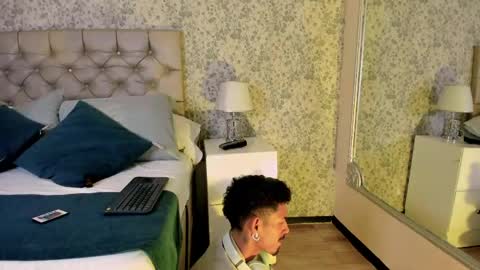 Noah online show from April 16, 2026, 4:35 am