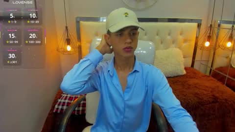 Snapshot of noah295155 chatting on February 13, 2026, 3:19 pm Alex online show from February 13, 2026, 3:19 pm