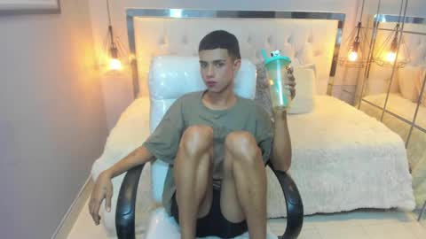 Snapshot of noah295155 chatting on March 1, 2026, 5:48 pm Alex online show from March 1, 2026, 5:48 pm