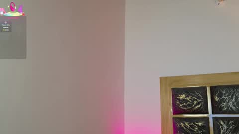 noah_0814 online show from September 30, 2025, 3:11 am