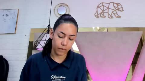 Zoe  online show from February 20, 2026, 12:38 pm