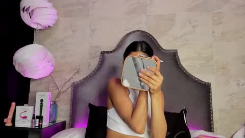 Zoe  online show from April 9, 2026, 4:12 am