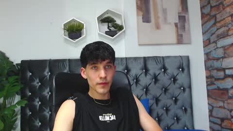 Noah Brigth online show from December 13, 2024, 3:49 am