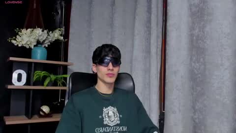 Noah Brigth online show from February 15, 2025, 7:06 pm