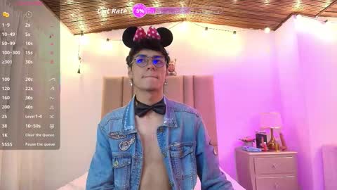 Snapshot of noah_clark_nom chatting on October 16, 2025, 4:24 am Noah online show from October 16, 2025, 4:24 am