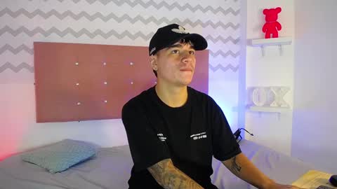 Snapshot of noah_coleman__ chatting on January 7, 2025, 2:53 am NOAH online show from January 7, 2025, 2:53 am