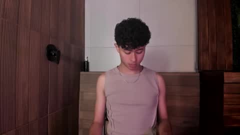 noah_dupont_ online show from November 28, 2025, 12:19 pm