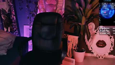 REAL name LiaDM are always open online show from April 16, 2026, 9:39 pm