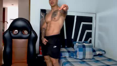 Noah Harris01 online show from February 13, 2026, 3:41 pm