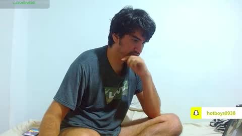 noah_meyer_ online show from September 19, 2025, 5:53 am