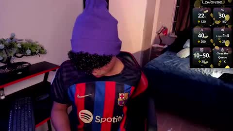 noah_smith04 online show from September 26, 2025, 7:12 am