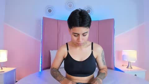 Noah online show from November 12, 2025, 7:57 pm