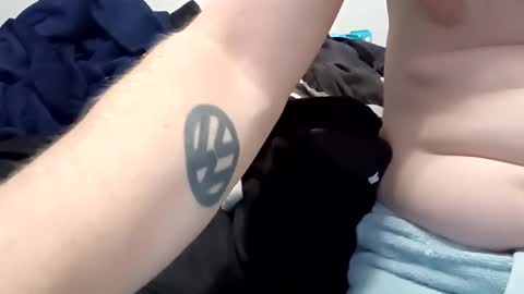 Snapshot of noah_wesley chatting on January 1, 2025, 5:43 am Noah Wesley online show from January 1, 2025, 5:43 am