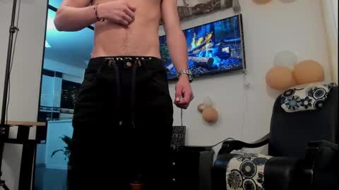 LIAM- noah online show from December 12, 2024, 12:22 pm