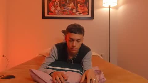 noahh_sky online show from March 31, 2026, 4:02 am