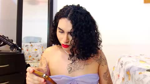 noahmonroe_11 online show from November 11, 2025, 8:20 pm