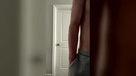 Snapshot of noahsmith1900 chatting on April 6, 2026, 2:51 pm noahistrue online show from April 6, 2026, 2:51 pm