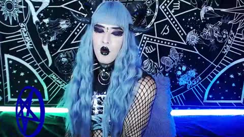 caroline online show from December 3, 2024, 1:30 am