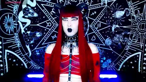 caroline online show from October 14, 2025, 2:34 am