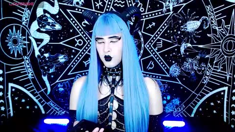 caroline online show from October 21, 2025, 1:28 am