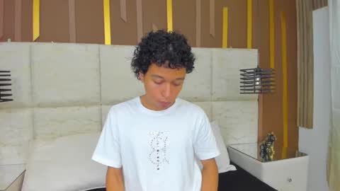 NobaCortez online show from April 14, 2026, 3:12 am