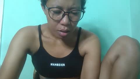 noella711128 online show from December 19, 2025, 3:24 am