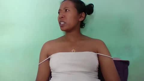 noellah online show from April 12, 2026, 3:28 pm