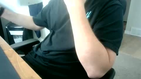 noface_hubby online show from June 26, 2026, 5:39 pm