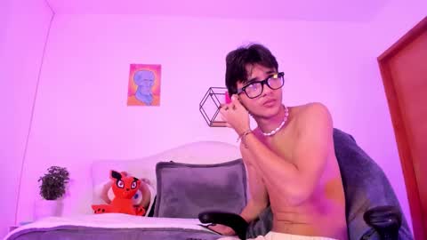 noha_natan online show from October 8, 2025, 12:14 pm