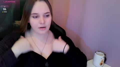 noir_ember_ online show from April 15, 2026, 3:30 pm