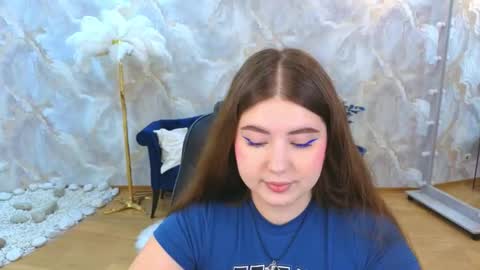 noirwhisper online show from November 19, 2025, 3:17 am