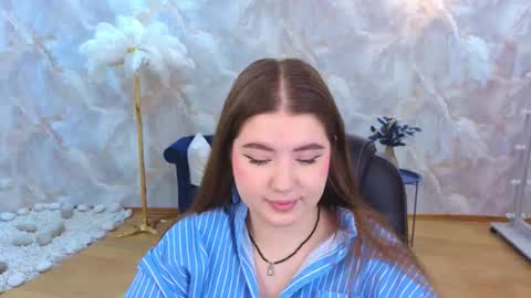 noirwhisper online show from December 5, 2025, 6:26 pm