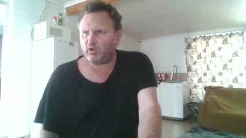 Nollie online show from May 3, 2026, 7:47 am