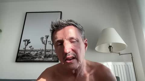 nolo34 online show from December 5, 2025, 12:58 pm