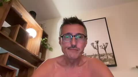 nolo34 online show from July 27, 2026, 10:28 pm
