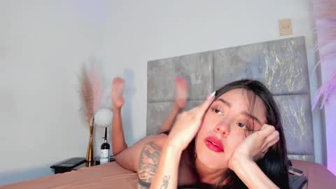 Nora Da Silva online show from February 5, 2025, 4:16 am