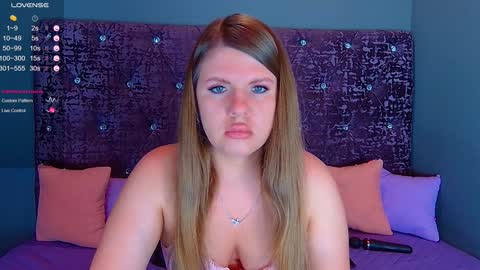 Nora online show from January 22, 2025, 1:31 am